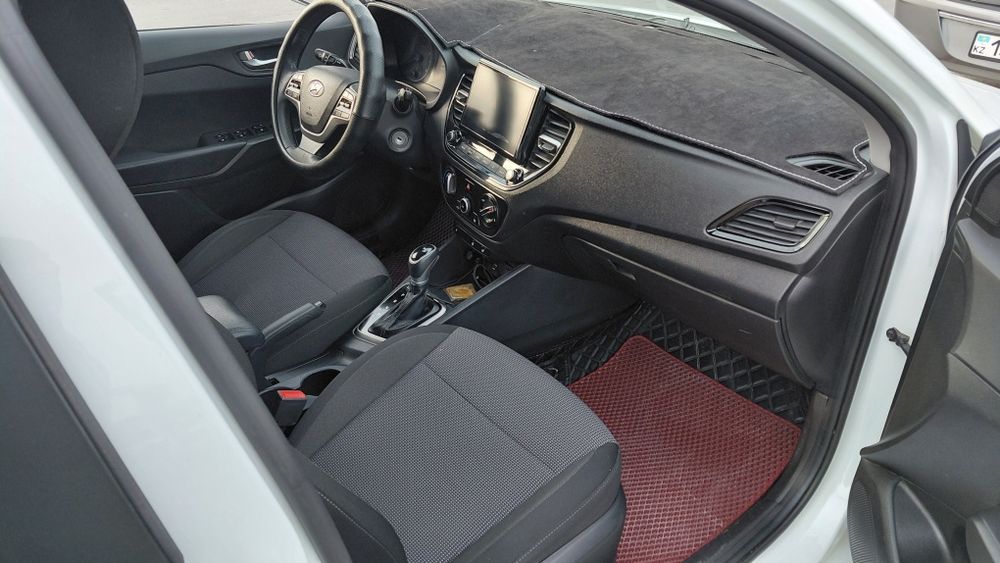 Хундай аксент 2021 1.4