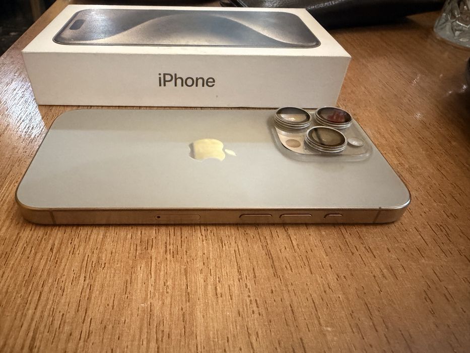Продам Iphone 15 pro