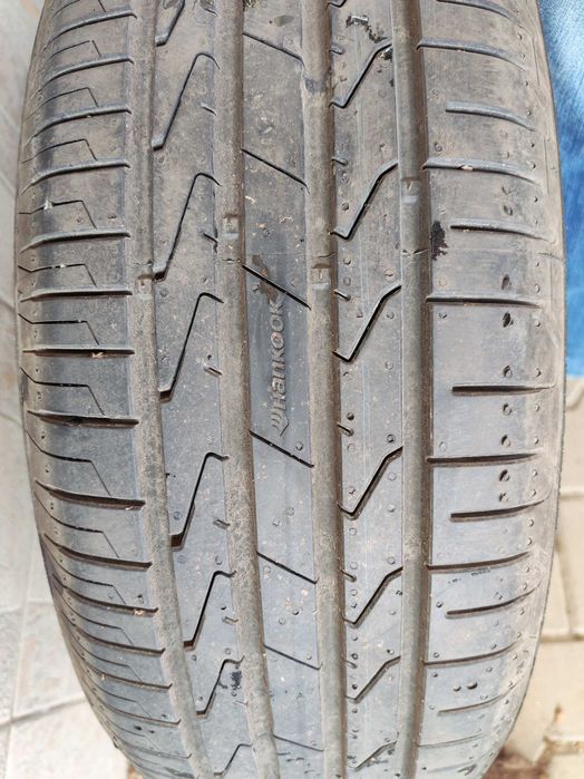 Vând 4 anvelope de vară  HANKOOK 205/60/16