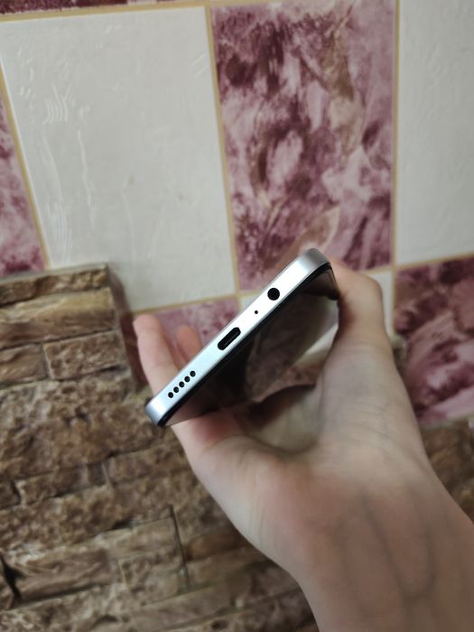 Телефон HONOR 7c