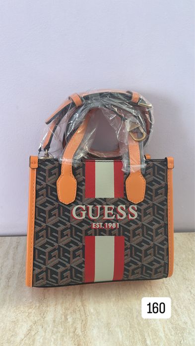 Оригинални дамски чанти guess