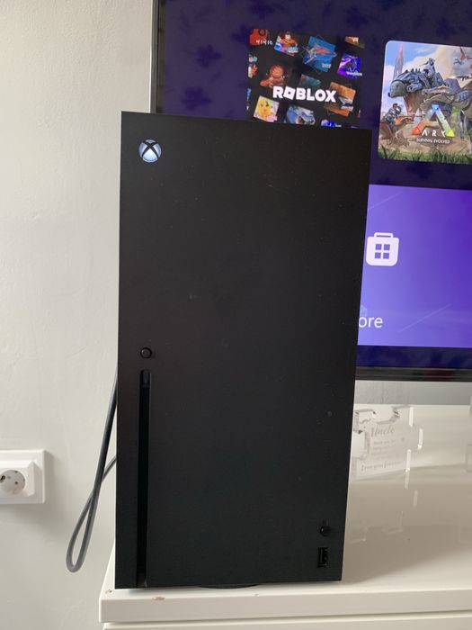 Xbox series X consola + 2 controlere