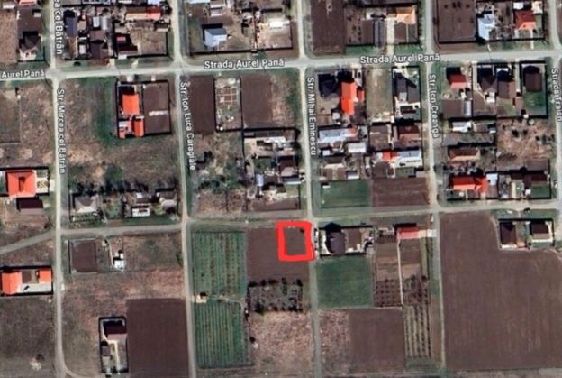 Vand teren de casă Amara