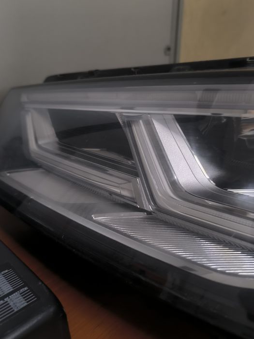 Фара на AUDI Q5 2017 год