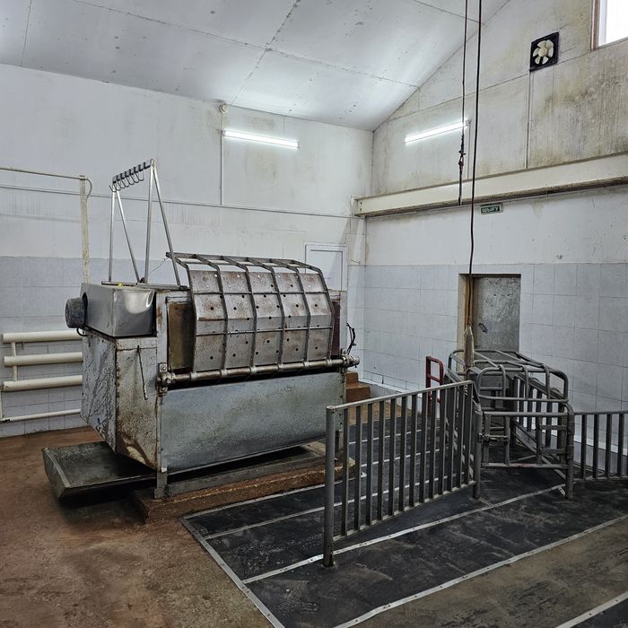 Бойня, промышленный холодильник