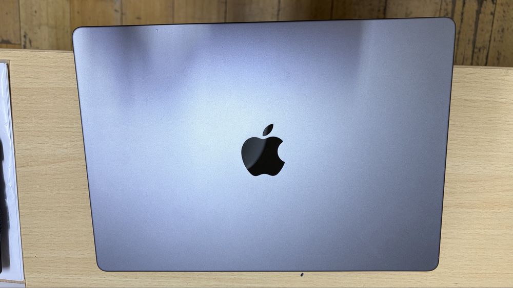 Macbook pro 14 m1 pro 14 16/512