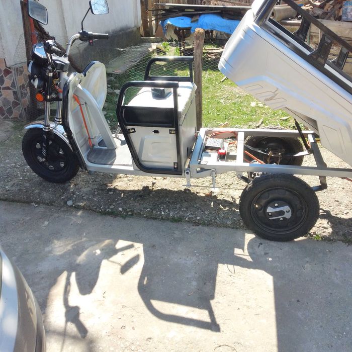 Tricicleta electrica (tuk tuk)