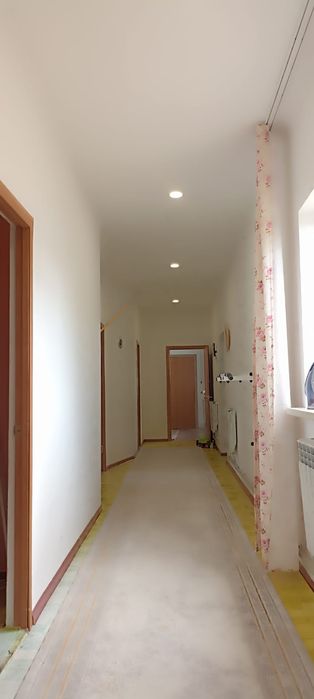 Үй сатылады 4 комнт. Мкр.көктемнен