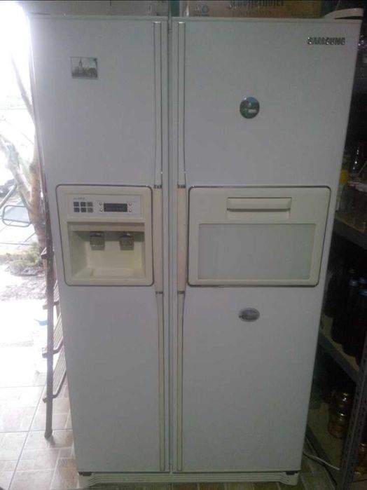 Combina frigorifica dubla Samsung frigider congelator dozator mini bar