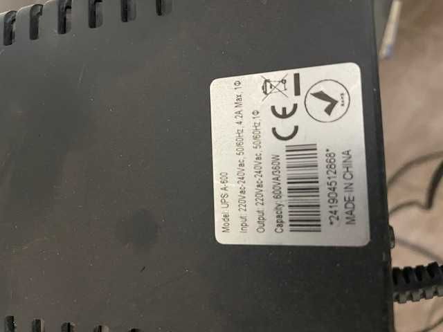 UPS ИБП AVT EAST ION в отл состоянии (надо заменить батарею)