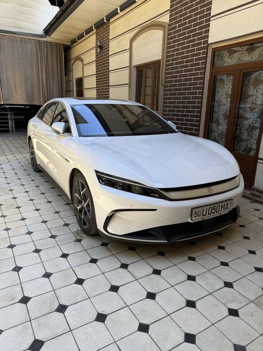 Byd Han 715km 2023