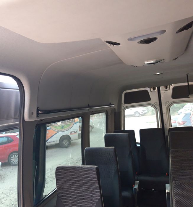 Дръжка и багажник за пътнически бус