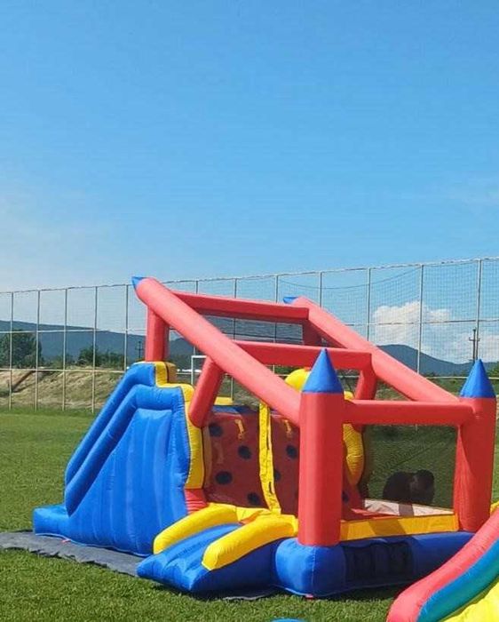 Trambulina gonflabila stare excelenta