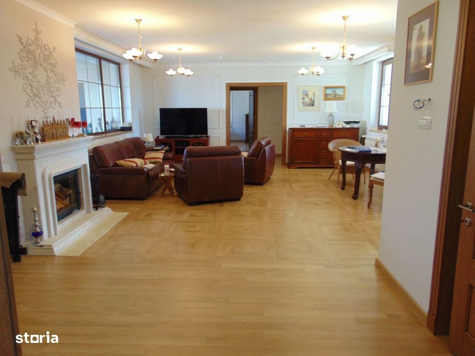 FARA COMISIOANE padure Vila LUX cu 7 camere 4 bai 2 terase pe 1600mp