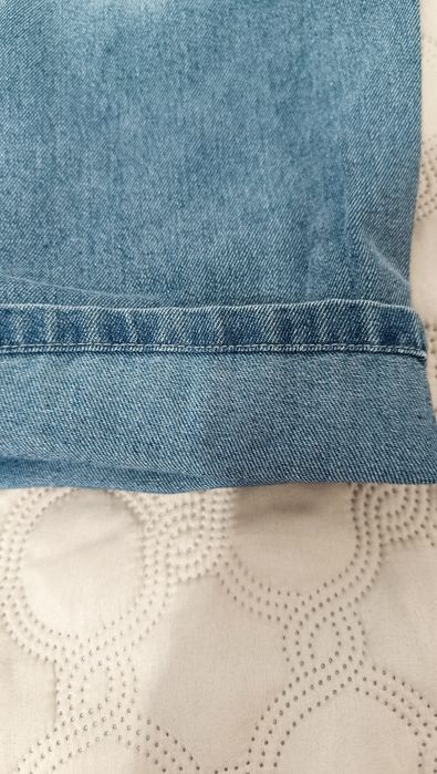 Продам новые джинсы