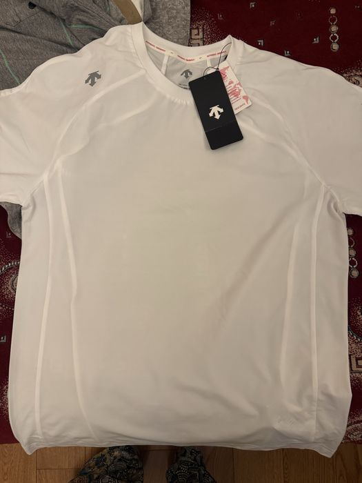 Мужская футболка descente