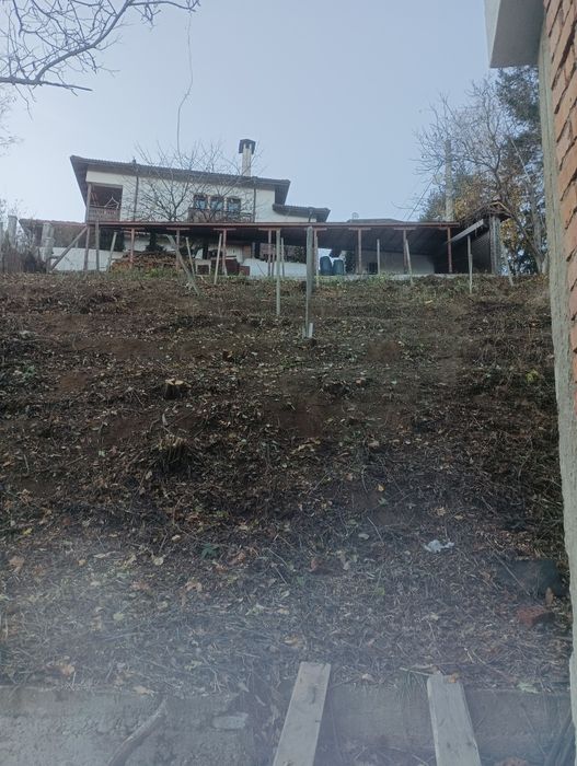 Почистване на запустели терени и имоти