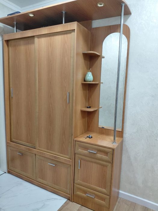 Шкаф прихожка...