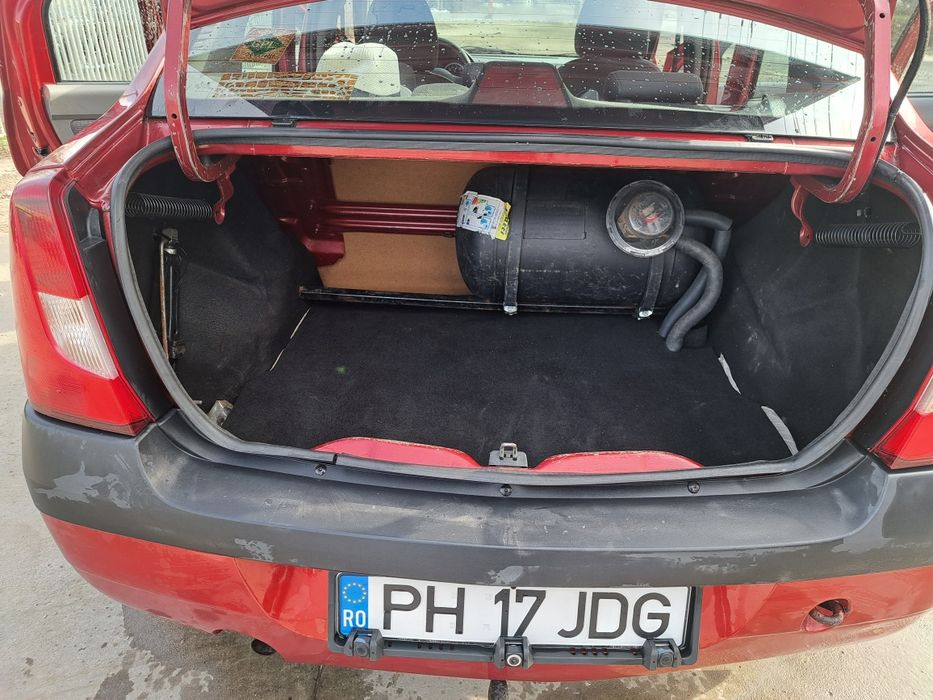 Vand dacia logan 1.4 full si gaz