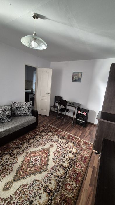 Dau in chirie garsonieră 22 mp