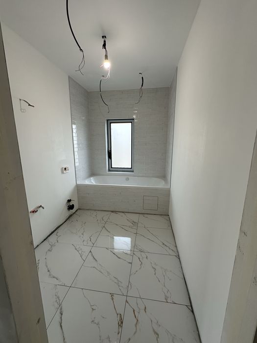 Execut Amenajari Interioare si exterioare !
