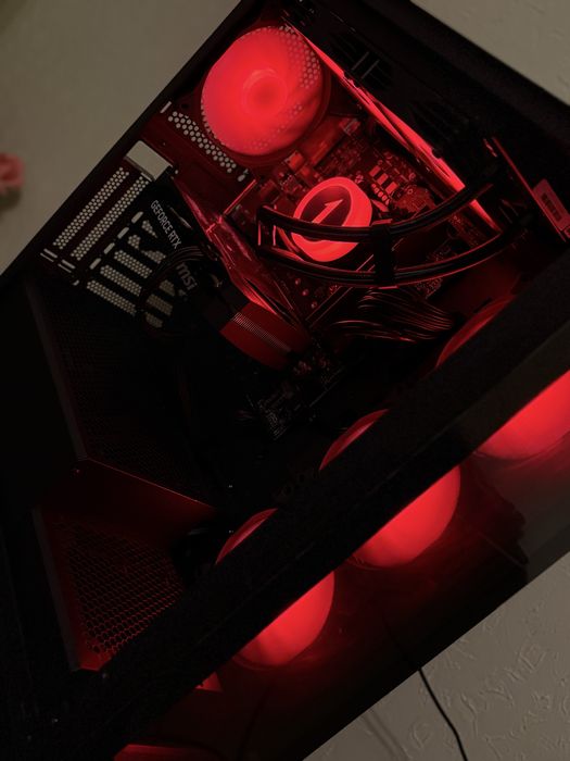 Pc i5 14600kf rtx 5060 32ram 1tb ssd (nou cu garantie) (nu ryzen rx )