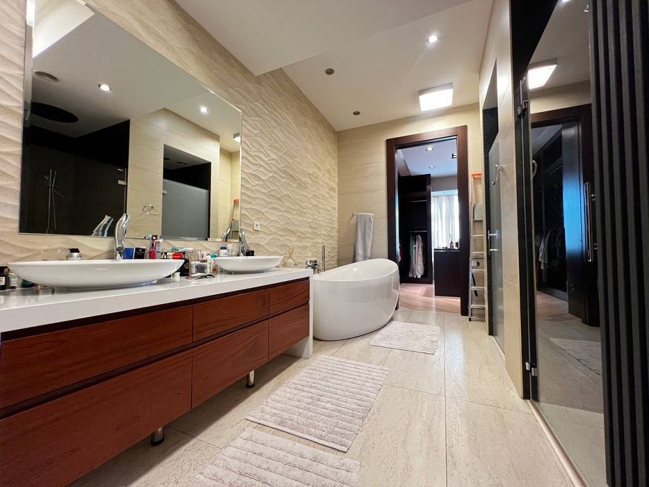 Ойбек Аренда Имперял 5 комнт а уютная квартира в новостройке