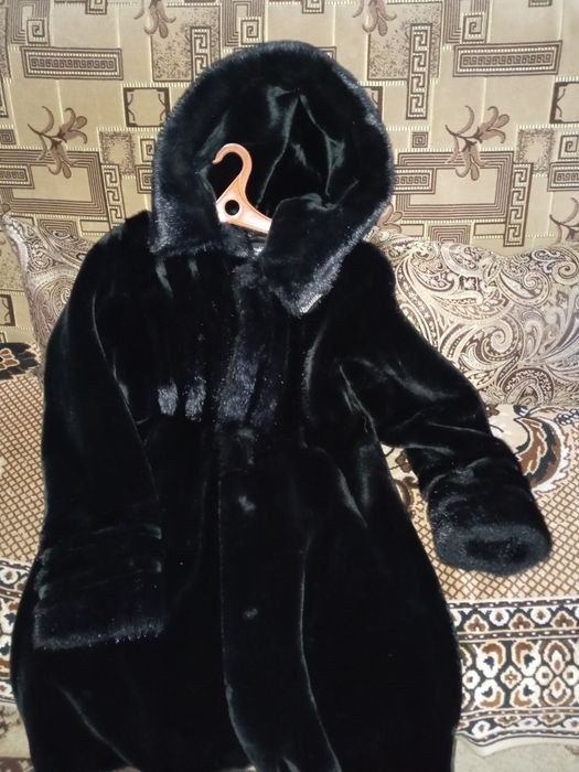 Продаю Шубу. ТОРГ!!