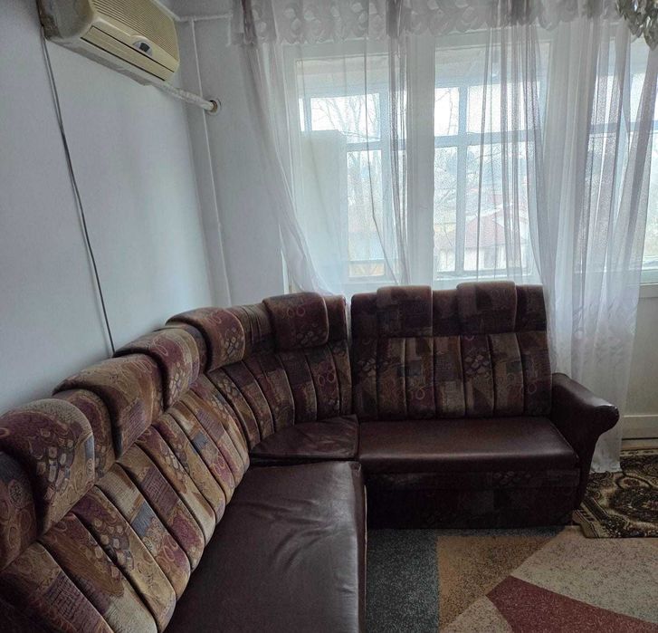 Apartament cu 3 camere de vânzare în Medgidia