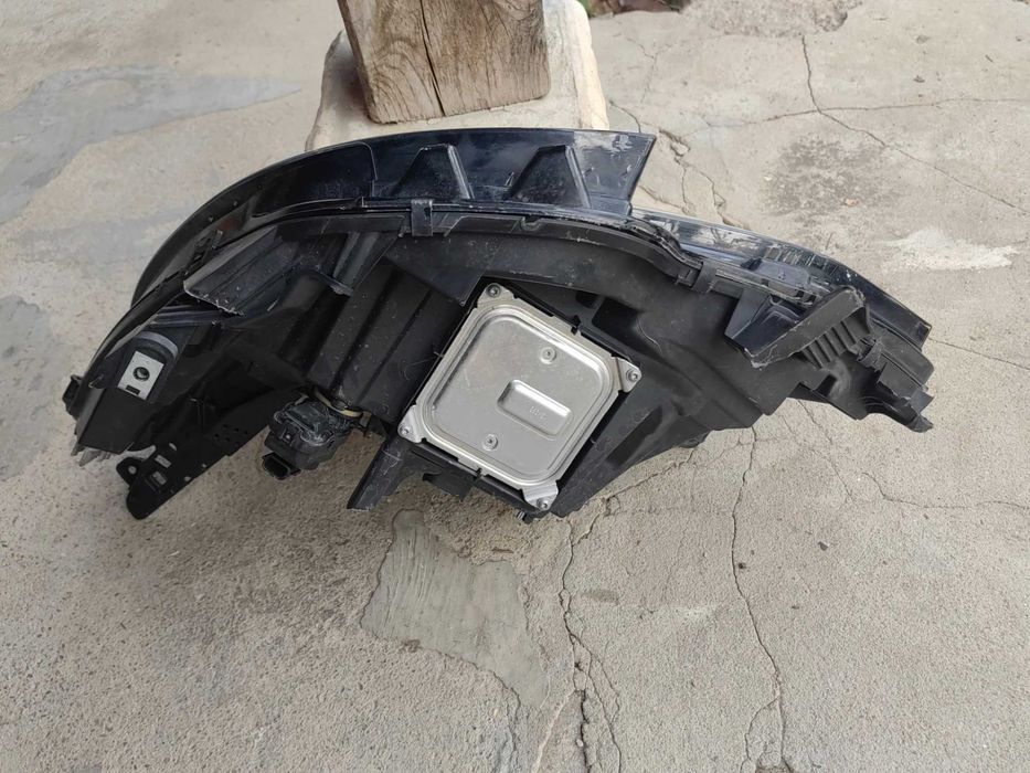 Фар Renault Clio 5 LED 19-23г. Десен / Фар Рено Клио 5 Оригинален