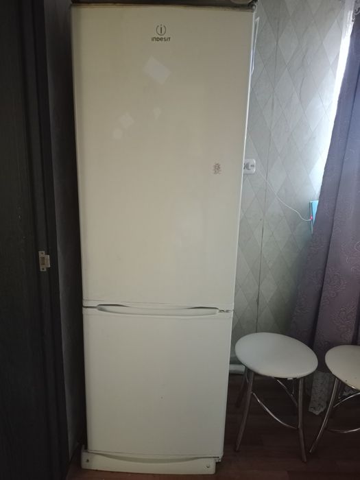 Продою холодильник.