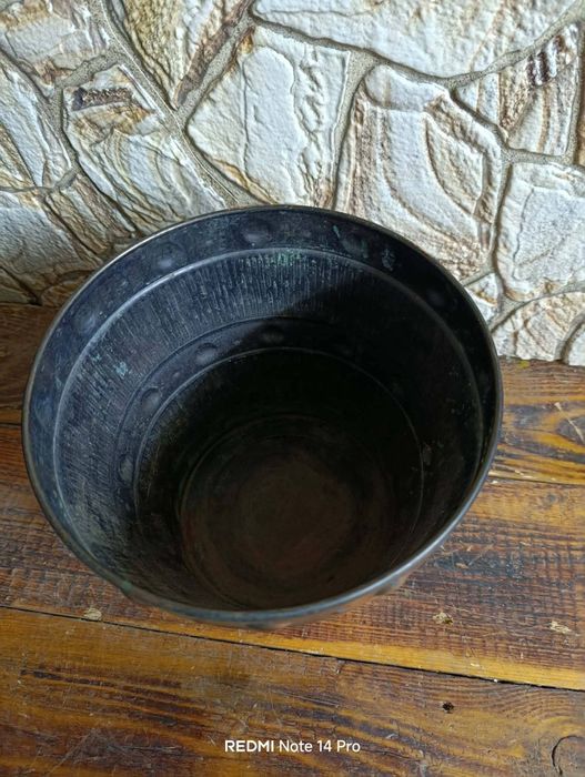 Стара кашпа саксия