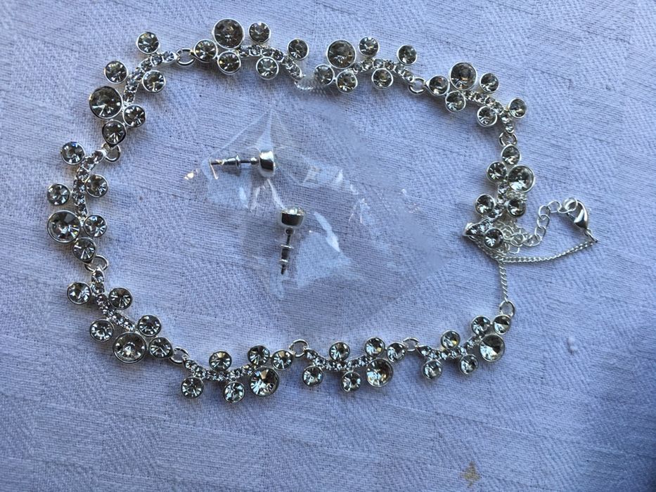 Colier de seara, pietre albe, elegant_A