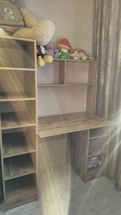 Письменный стол , новый , в упаковке 54.000