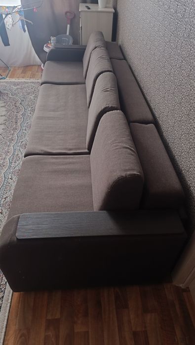 Продам диван длинной 3,20, раскладной,