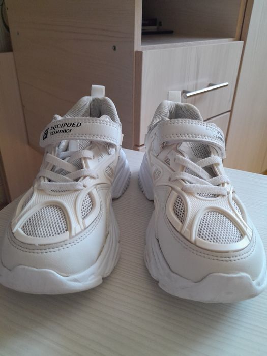 десткие кроссовки 32 размер