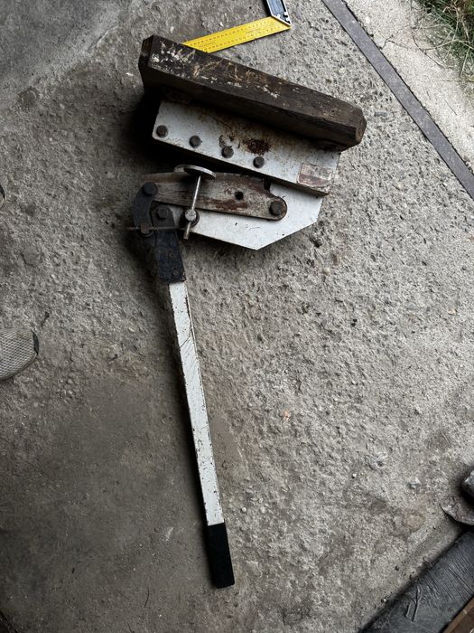 Foarfeca de tabla pentru banc cu pârghie