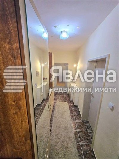 Явлена предлага за продажба един прекрасен, просто