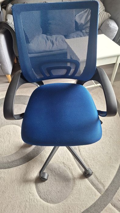 Работен офис стол Carmen 7050 – син, отлично състояние