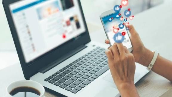 Social Media Manager – Pachete lunare | Facebook, Instagram, TikTok