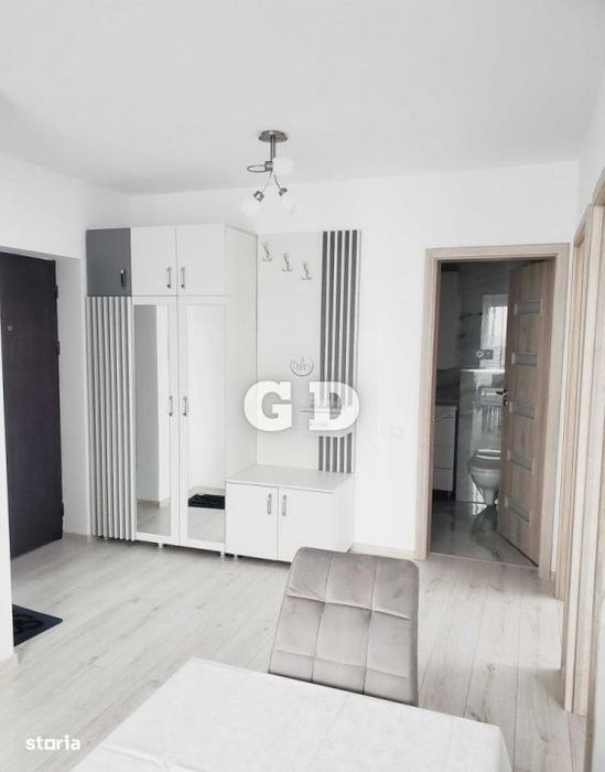 Se inchiriaza apartament 3 camere D-na Stanca