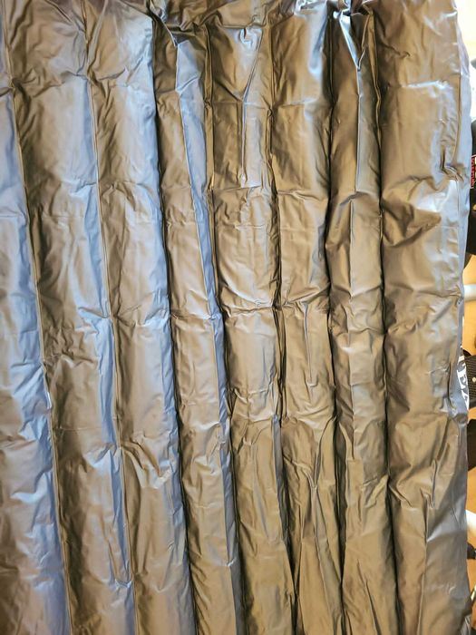 Продавам надуваемо легло