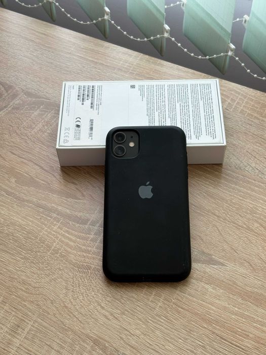 iPhone 11 black 64GB