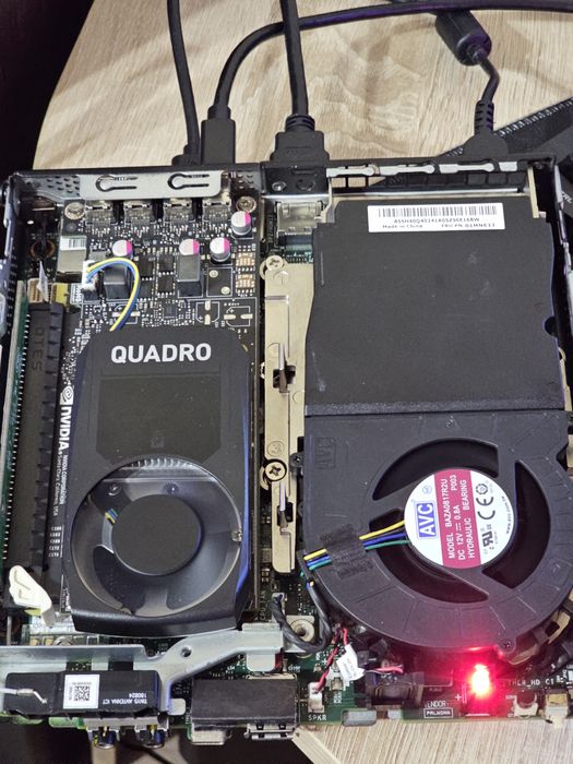 Lenovo M920q, mini pc usff cu placă video dedicată