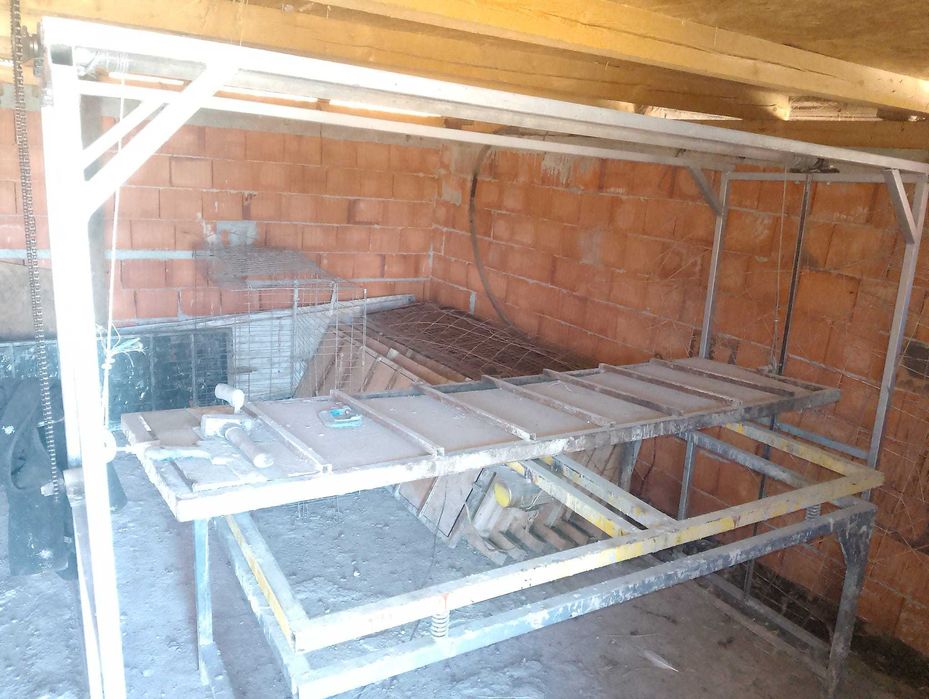 Presa pentru gard beton