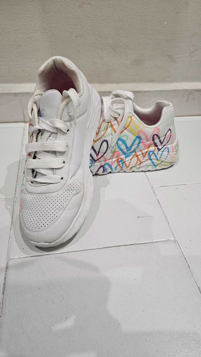 Маратонки skechers за момиче