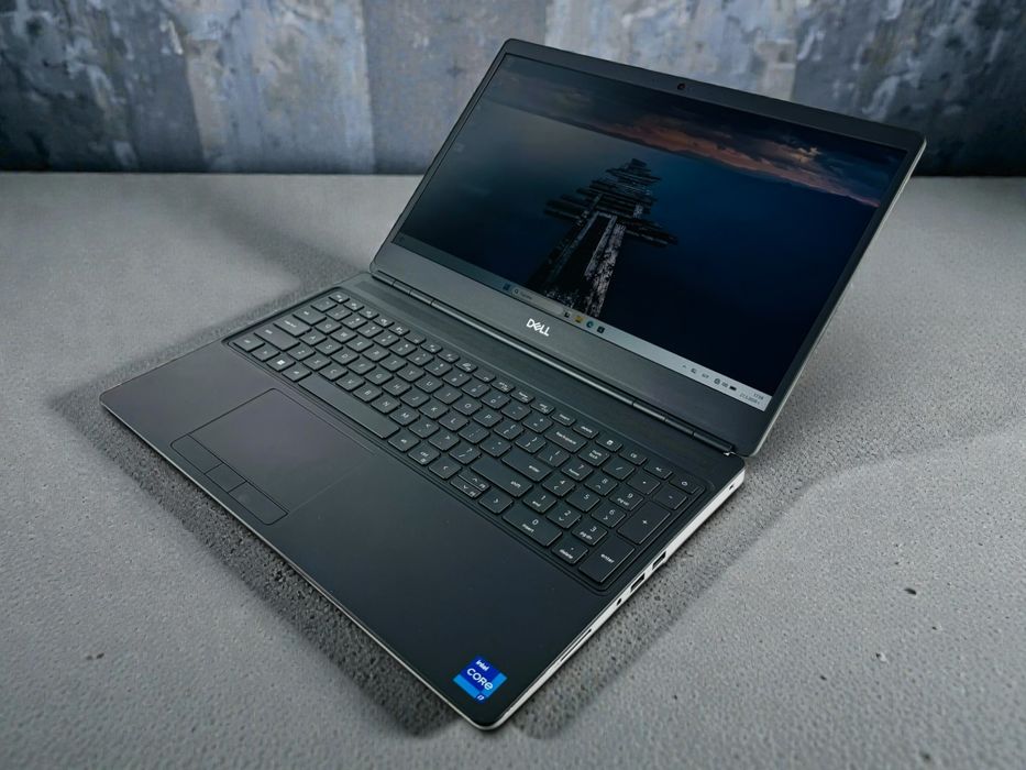Лаптоп Dell Precision 7560 15,6 FHD i9-11950H 32RAM 512GB SSD RTX A2000 Гараниця!