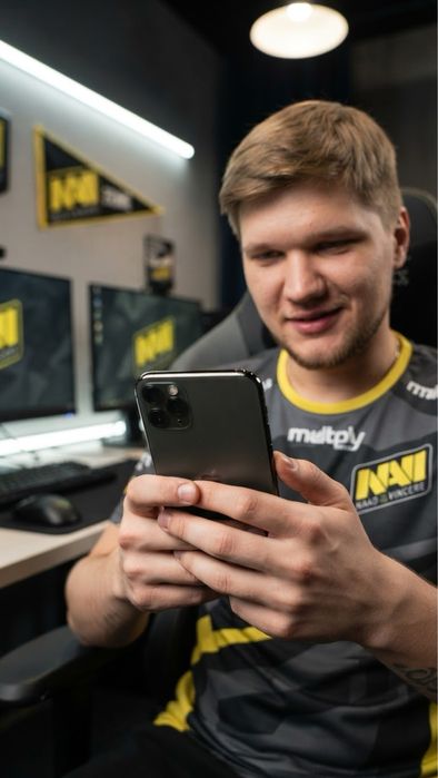 11 pro 256gb 71 akb минусов нет