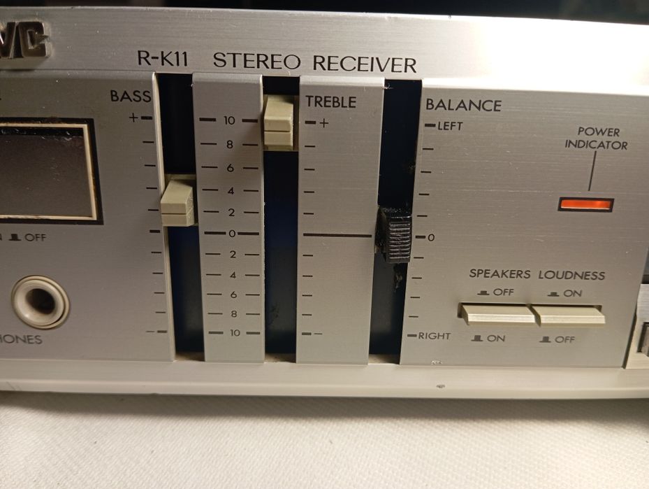 Amplificator JVC cu BT