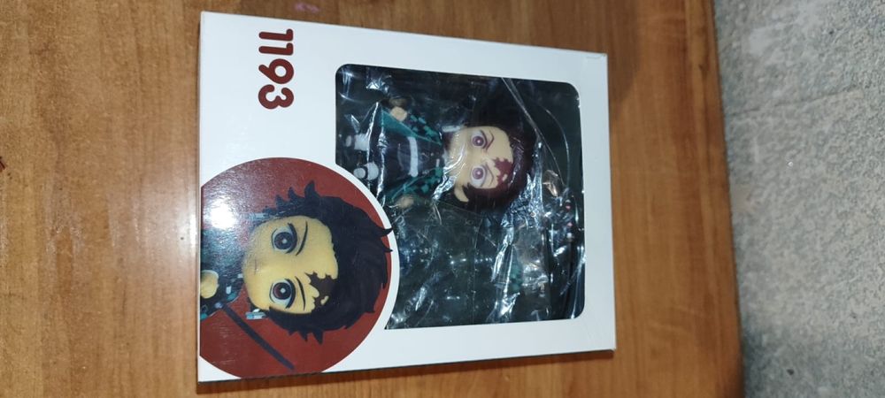 Фигурки Дио Брандо и Танджиро Камадо